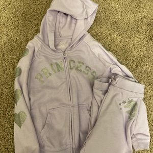Children’s Place Sweatsuit Girl 5T